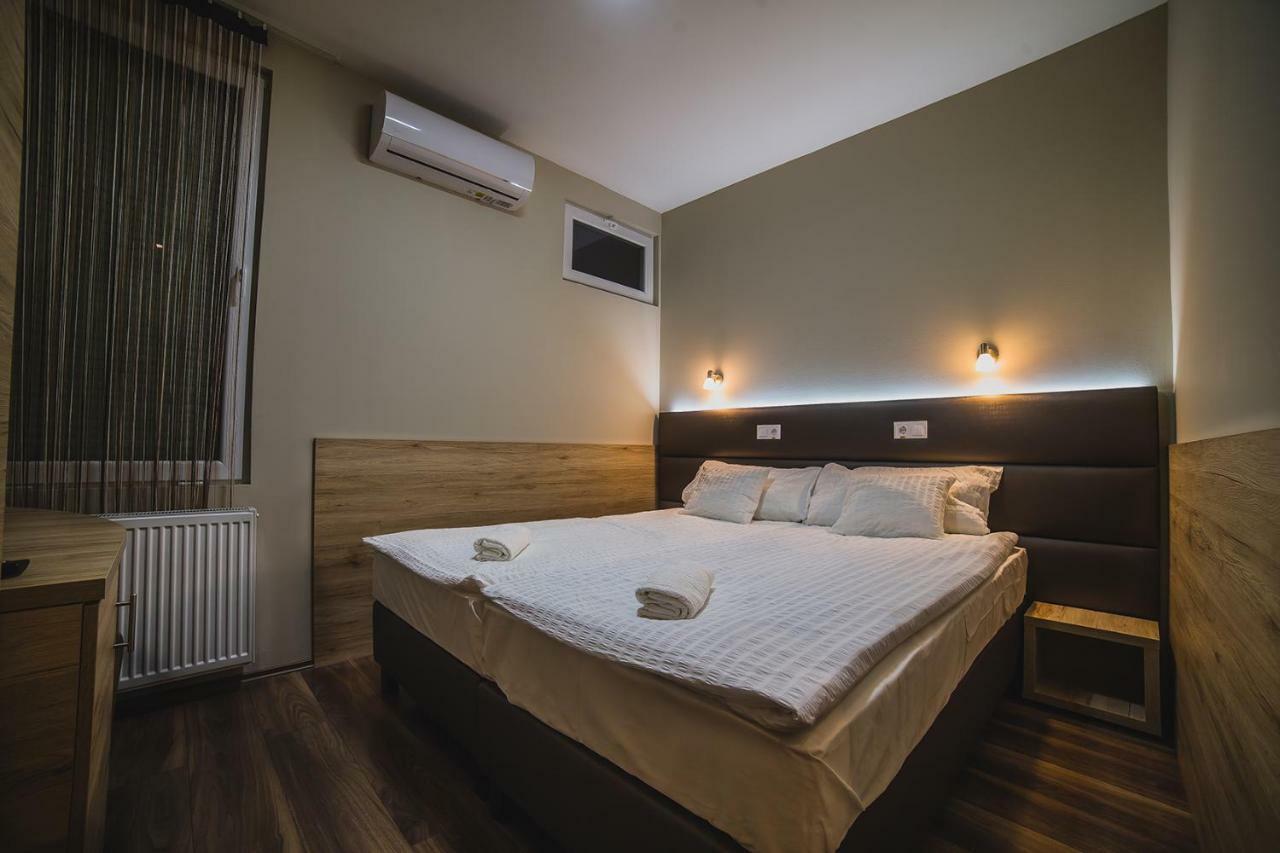 Sztar Motel Etterem Balassagyarmat Exterior photo